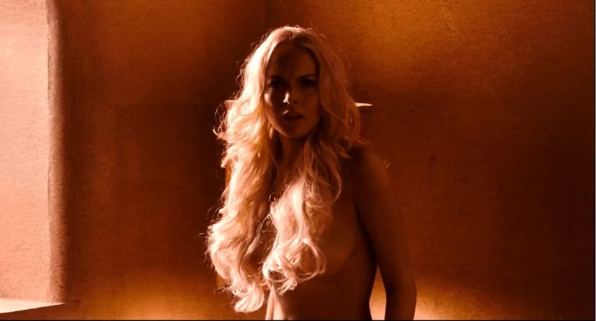 Mais um nu de 'Machete'! Lindsay Lohan usou uma dublês de corpo para sua cena no filme de 2010