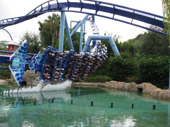Flying coaster de Sea World, em Orlando, nos Estados Unidos