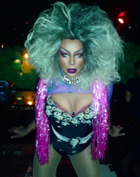 A maravilhosa drag queen Samantha Banks. Siga @samanthasambanks no Instagram