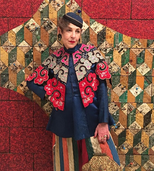 Tziporah Salamon é professora, modelo e ícone fashion. Ela faz sucesso no Instagram (@tziporahsalamon) aos 67 anos