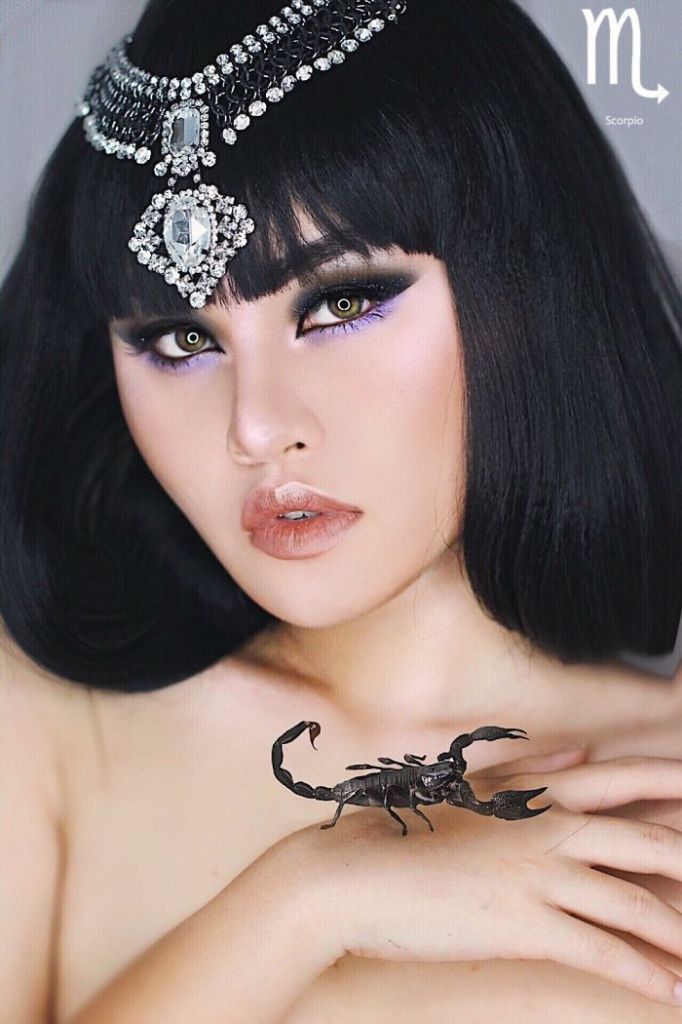 A maquiadora Kimberly Money, 19 anos, fez uma série de maquiagens inspiradas nos signos do zodíaco