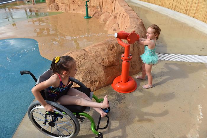 Foi inaugurado em San Antonio, Texas, nos Estados Unidos, um parque 100% adaptado e pensando para pessoas com necessidades especiais. O local se chama Morgan's Inspiration Island e é um parque aquático para que crianças e adultos possam se divertir!