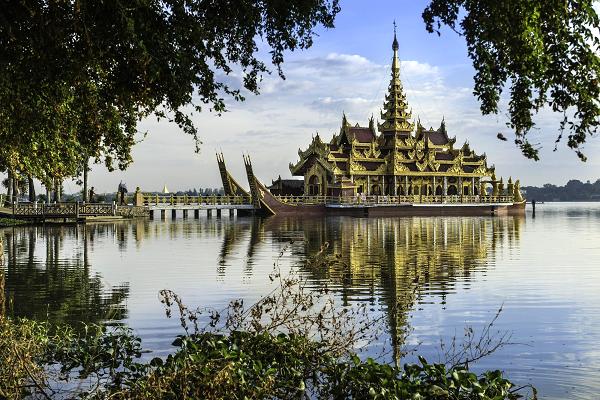 Preço por uma noite: US$ 8 (R$ 26) em um hostel. O que fazer: visite o Royal Mandalay Palace. A entrada custa apenas US$ 5.