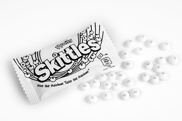 Skittles fica branco