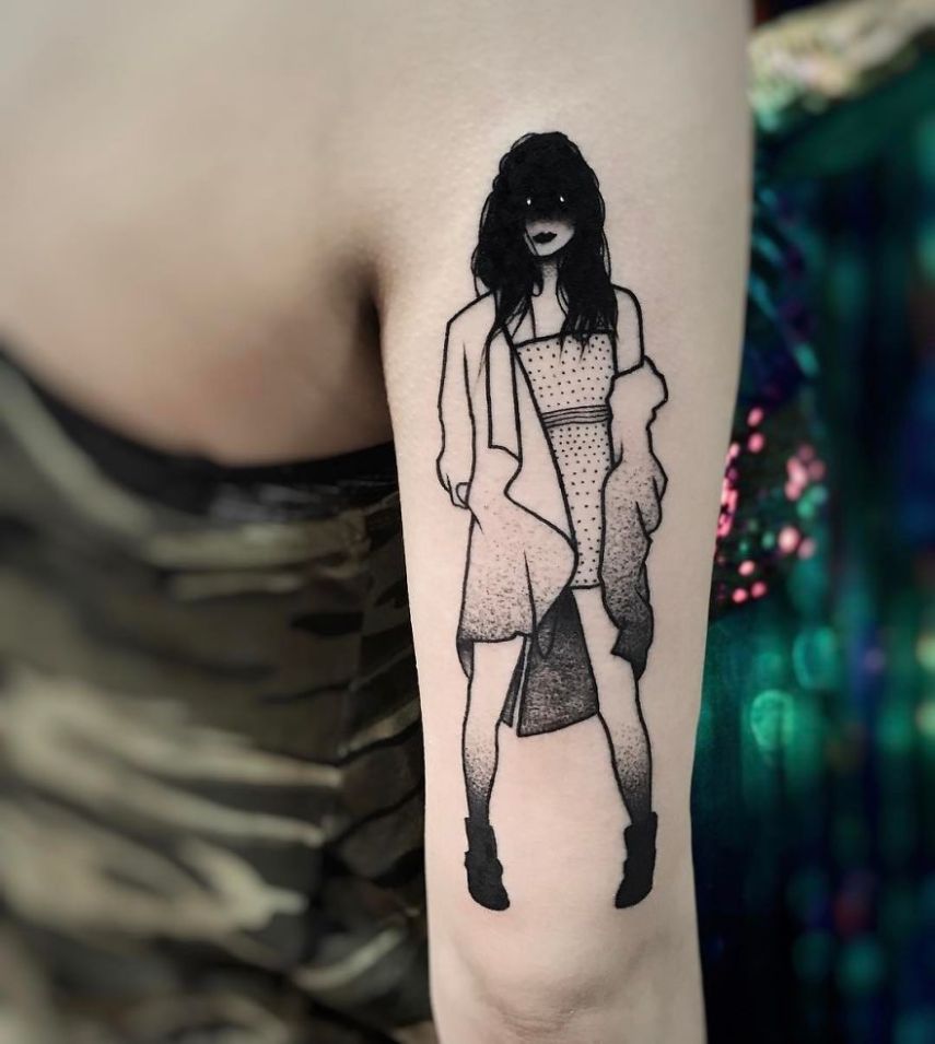 SEWP é um artista de Toronto, no Canadá, que cria tatuagens incríveis. Seus desenhos mais famosos são de mulheres sem rosto, com um quê de erotismo e um tanto assustadoras