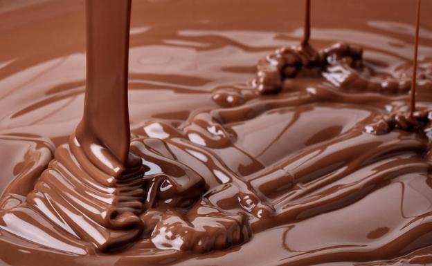Uma história sobre a contaminação do chocolate da empresa britânica Cadbury com vírus HIV foi publicada na web. Mas a informação era falsa. A UNAIDS, braço da ONU no combate a Aids, informou que não é possível contaminar um produto manufaturado como o chocolate com sangue de uma pessoa portadora do HIV