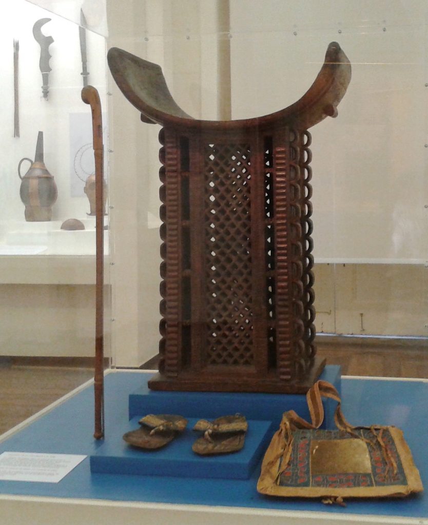 Trono do rei africano Adandozan (1718-1818) foi doado a Dom João 6º, em 1811.