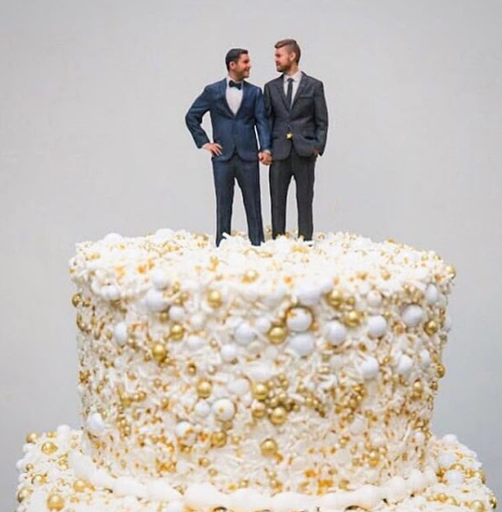 Featured image of post Topo De Bolo Noivinhos Para Imprimir noivinhos no topo do bolo que por sinal se tornaram uma tradi o nos casamentos digamos que bolo de casamento sem os noivinhos no topo n o verdadeiro bolo de casamento