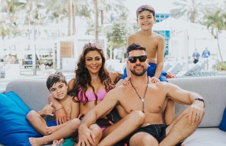 Juliana Paes curte a família durante viagem a Miami