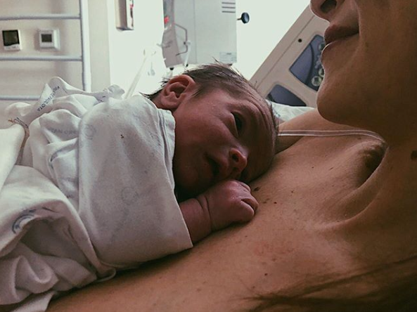 Nasce o primeiro filho da apresentadora Titi Müller e do músico Tomas Bertoni. O pequeno Benjamin veio ao mundo por parto normal e humanizado. 